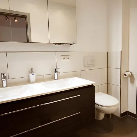 Pension Glueckstadt Guest house
